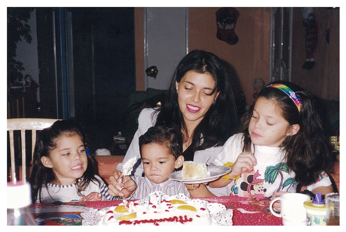 Uno de los chicos más lindos de La Banda sin duda. Mauricio busca triunfar y lograr que su padre esté orgulloso de él.