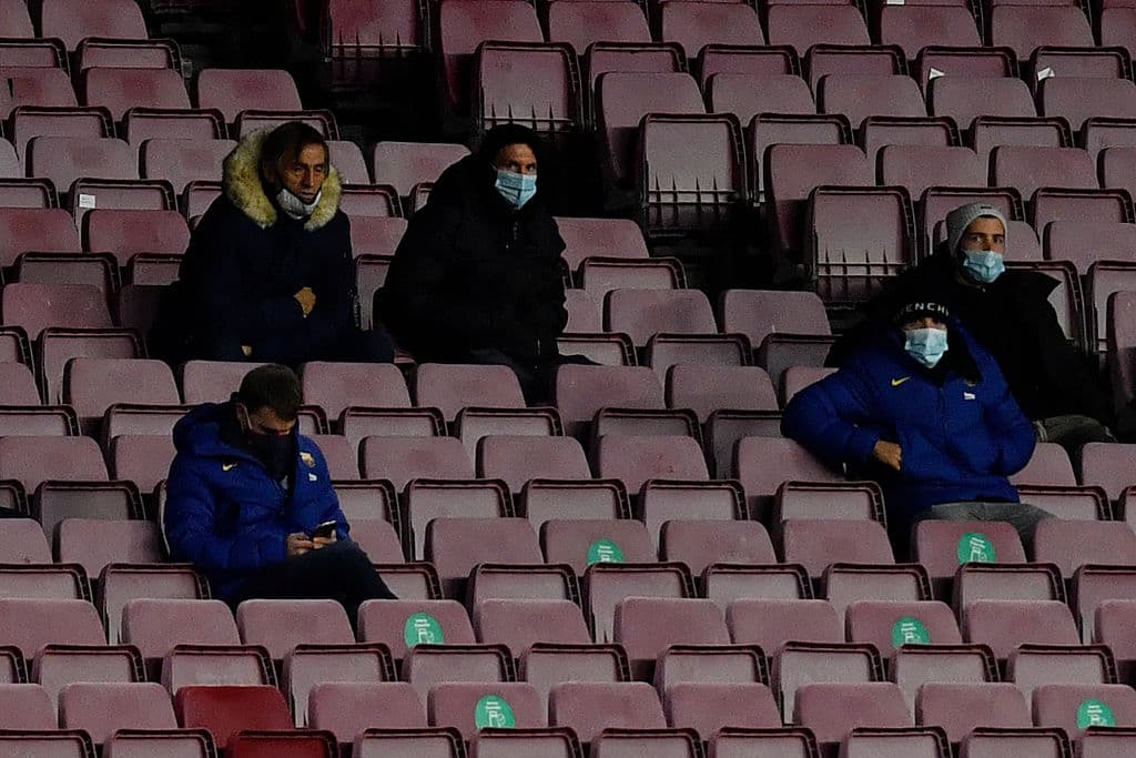 El Barcelona, sin Messi, iguala marcador ante el Eibar. Kike García le daba el triunfo a su equipo con gol al 57, pero fue Ousmane Dembelé quien salvó a los blaugranas y empató al minuto 67, durante la Jornada 16 de LaLiga.