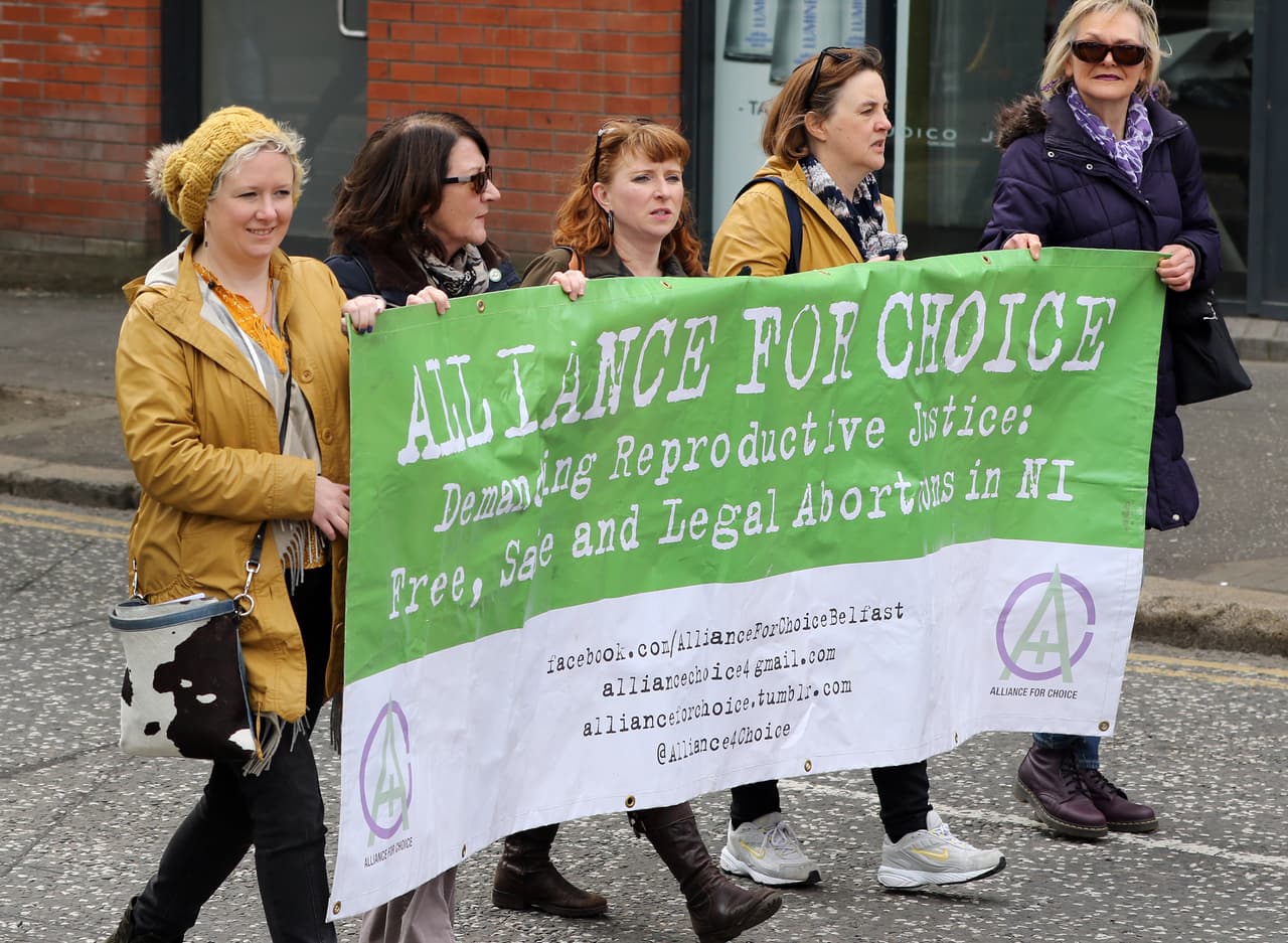En Irlanda del Norte el aborto está prohibido, salvo en caso de que la vida de la madre corra peligro. El tema sigue siendo motivo de debate.