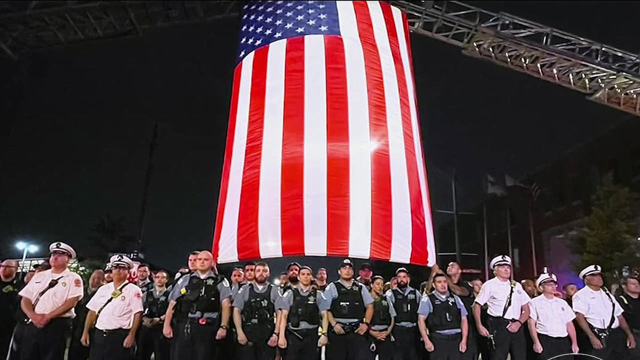 Enfrentamiento deja una oficial de policía muerta y un agente herido en calles de Chicago