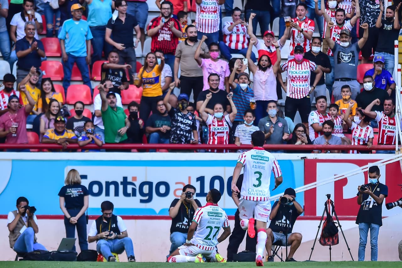 Los Rayos de ‘Jimmy’ Lozano dieron un espectacular primer tiempo y con los goles de Aguirre y Escoboza sentenciaron a unos Tigres que simplemente no tuvieron reacción y se atascaron en Aguascalientes.