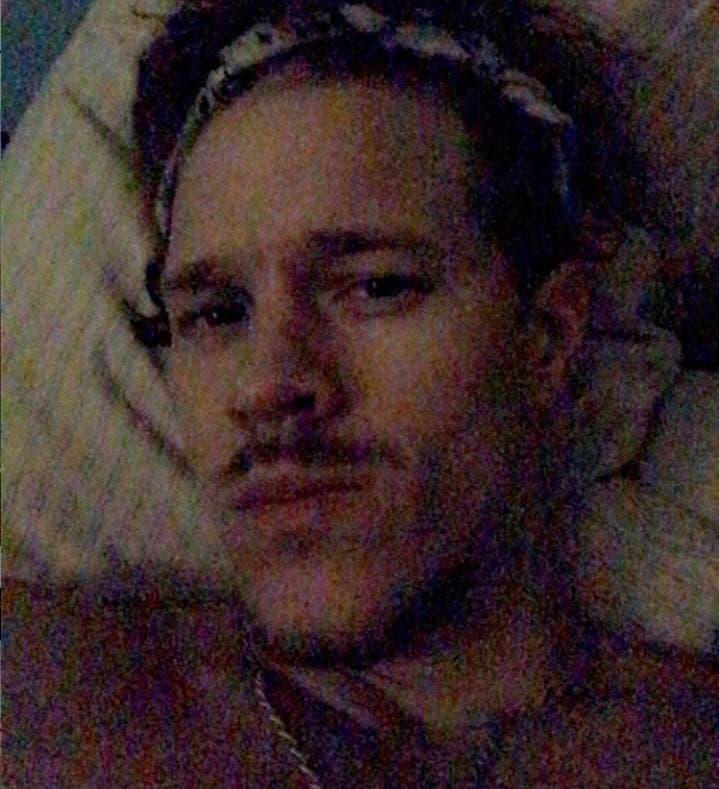 "
<b>Estuvieron jugando y charlando todo el tiempo</b>. Obviamente, se están ayudando a levantar el ánimo uno a otro", agregó a la publicación.
<br>