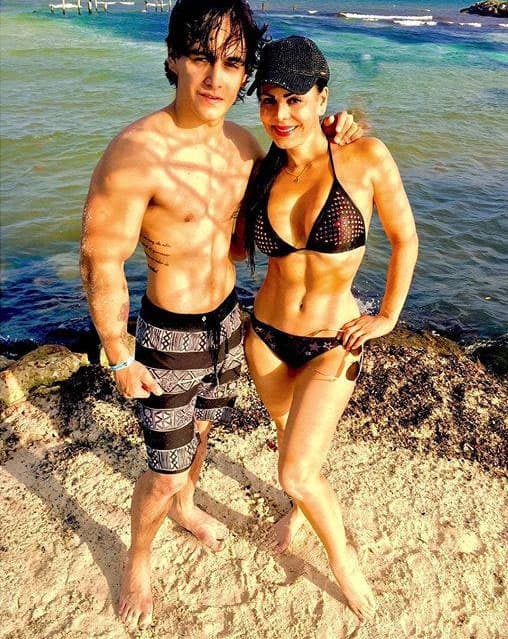 Actualmente, Maribel está pendiente de su hijo Julián y su nieto además de seguir felizmente casada.