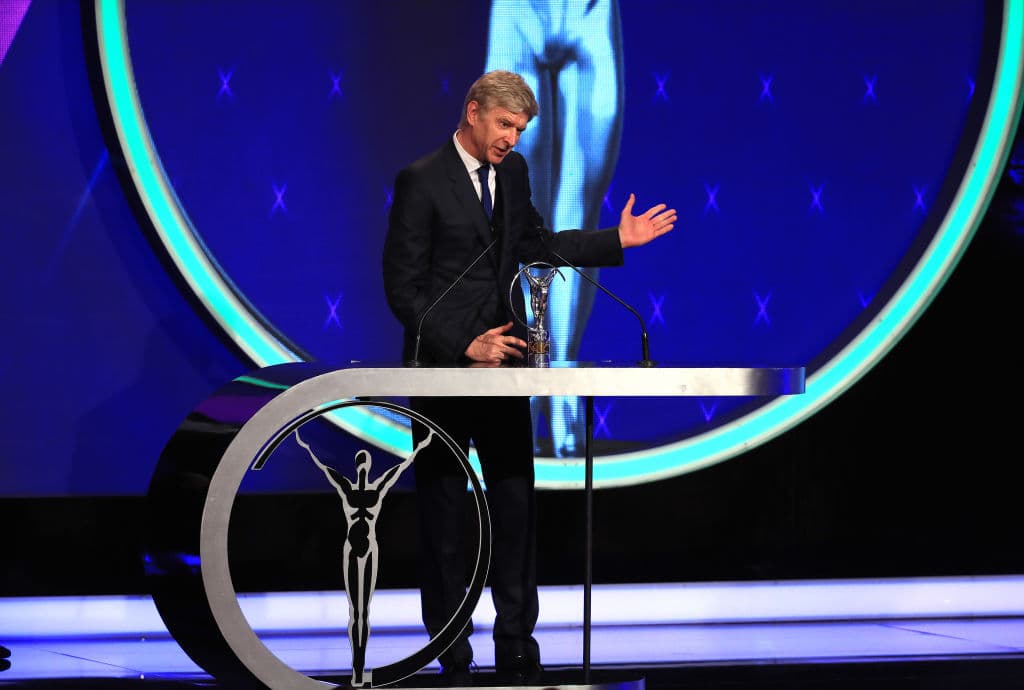 Quien fuera entrenador del Arsenal por muchos años, el francés Arsene Wenger fue el ganador del Laureus Lifetime Achievement.
