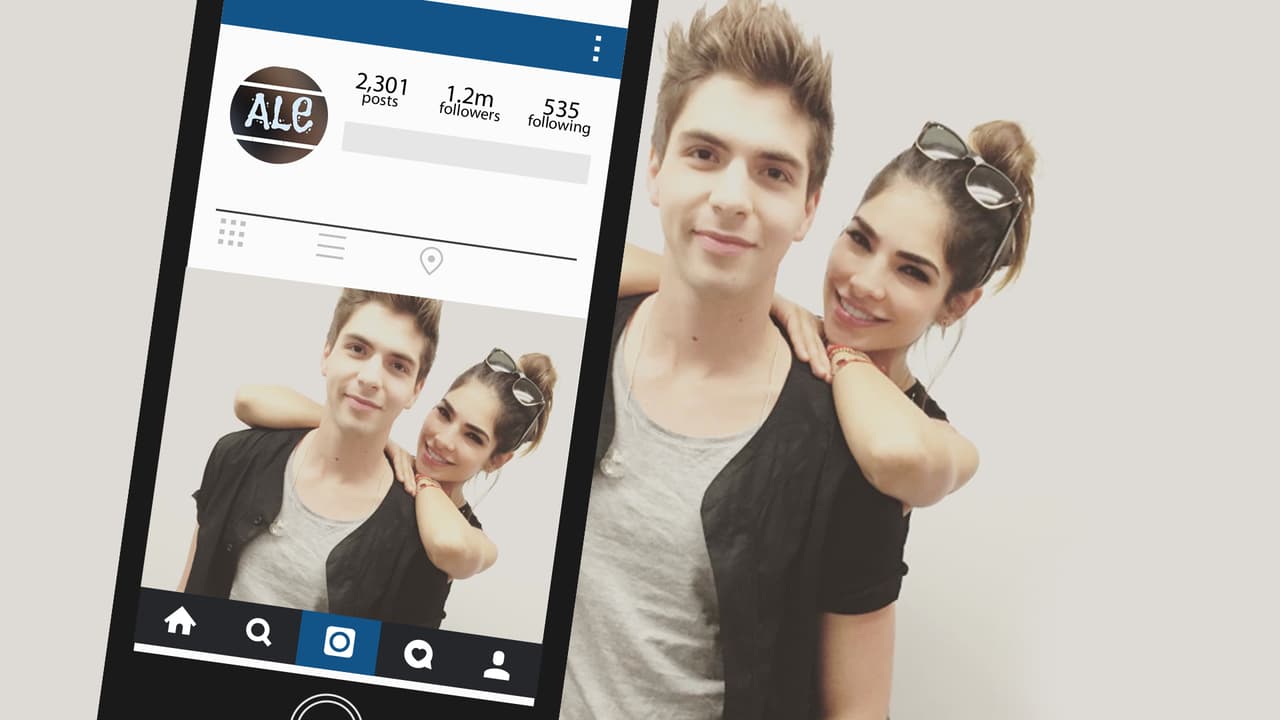 Además de su trabajo como host de La Banda, Ale está comprometida con apoyar a los participantes en este sueño y para eso cuenta con sus millones de seguidores en social media. Vota cada domingo para salvar a tu favorito.