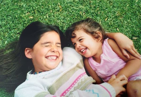 <b>María Levy y Paula Fernández</b> quedaron huérfanas de madre después de la lamentable muerte de Mariana Levy hace casi diez años. Ahora son todas unas jovencitas, mira cómo han crecido.