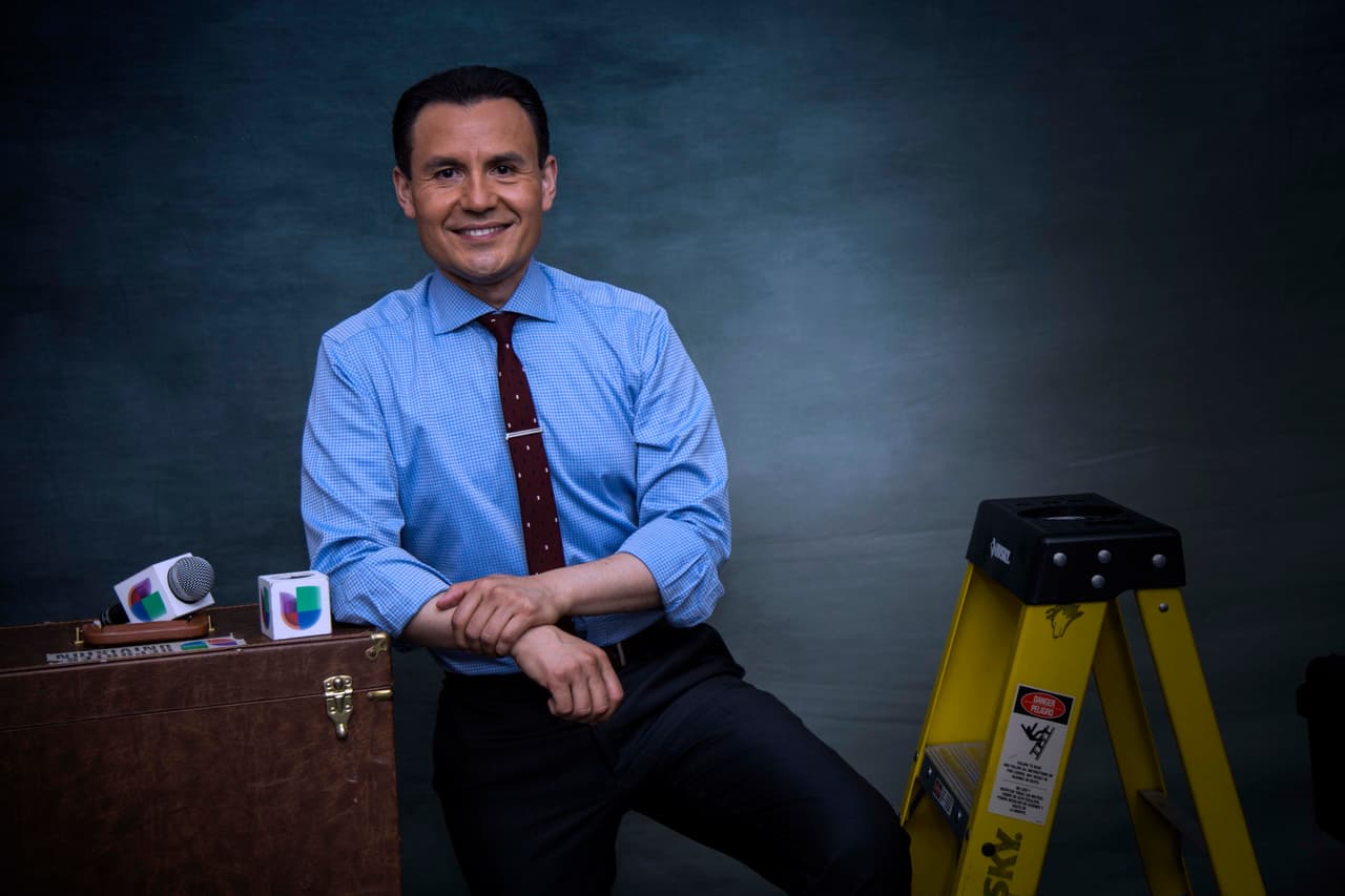 Y
<b><a href="http://www.univision.com/chicago/wgbo/enrique-rodriguez-te-da-mas-detalles-de-edicion-digital-chicago">Enrique Rodríguez</a></b>, quienes hablarán de temas que afectan a nuestras comunidad, noticias que te interesan y temas que están trending topic, entre otros.