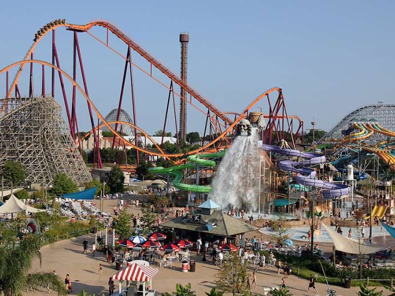 Los titulares de pases de temporada y los miembros que visitaron Six Flags entre el 1 de octubre de 2013 y el 31 de diciembre de 2018 podrían recibir hasta $200 cada uno como parte del último cálculo corporativo por presuntas violaciones de la ley de privacidad biométrica de Illinois.