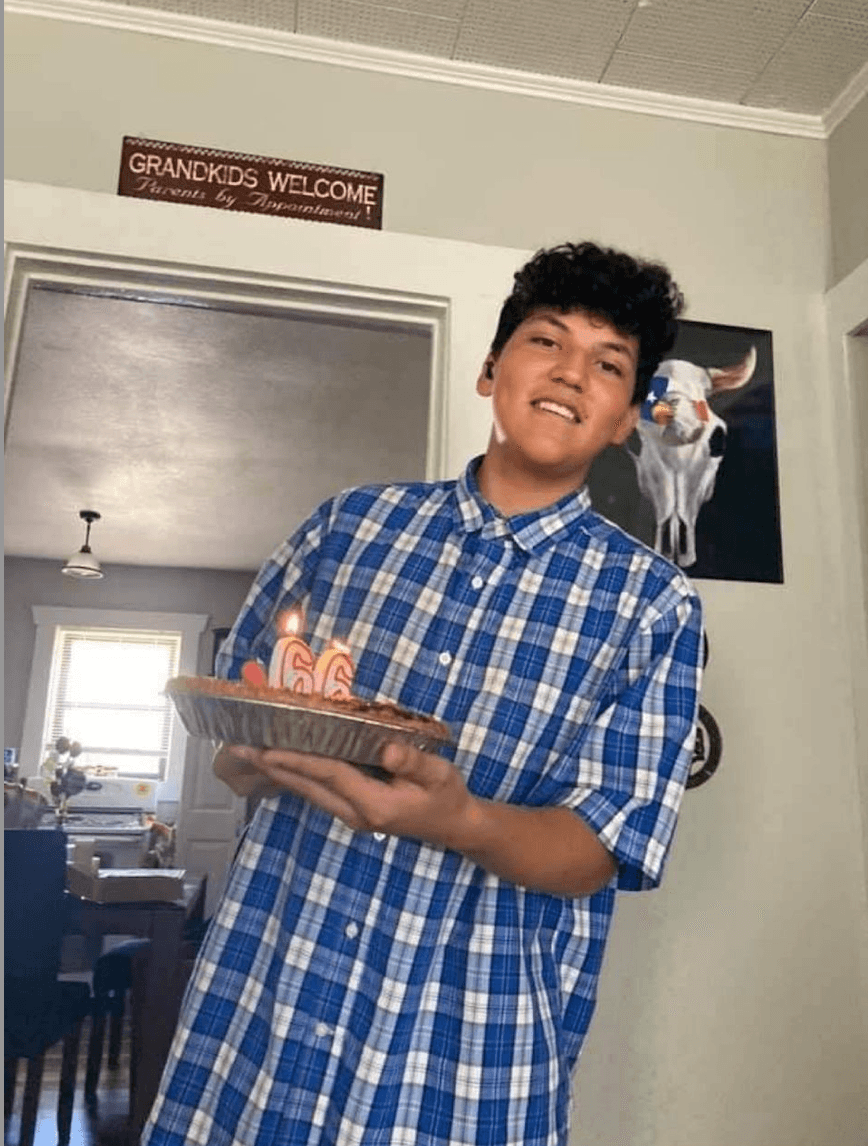 "Xavier era el joven más amable…Xavier se había inscrito recientemente en la escuela secundaria Travis”, dijo Limón-Rodríguez.