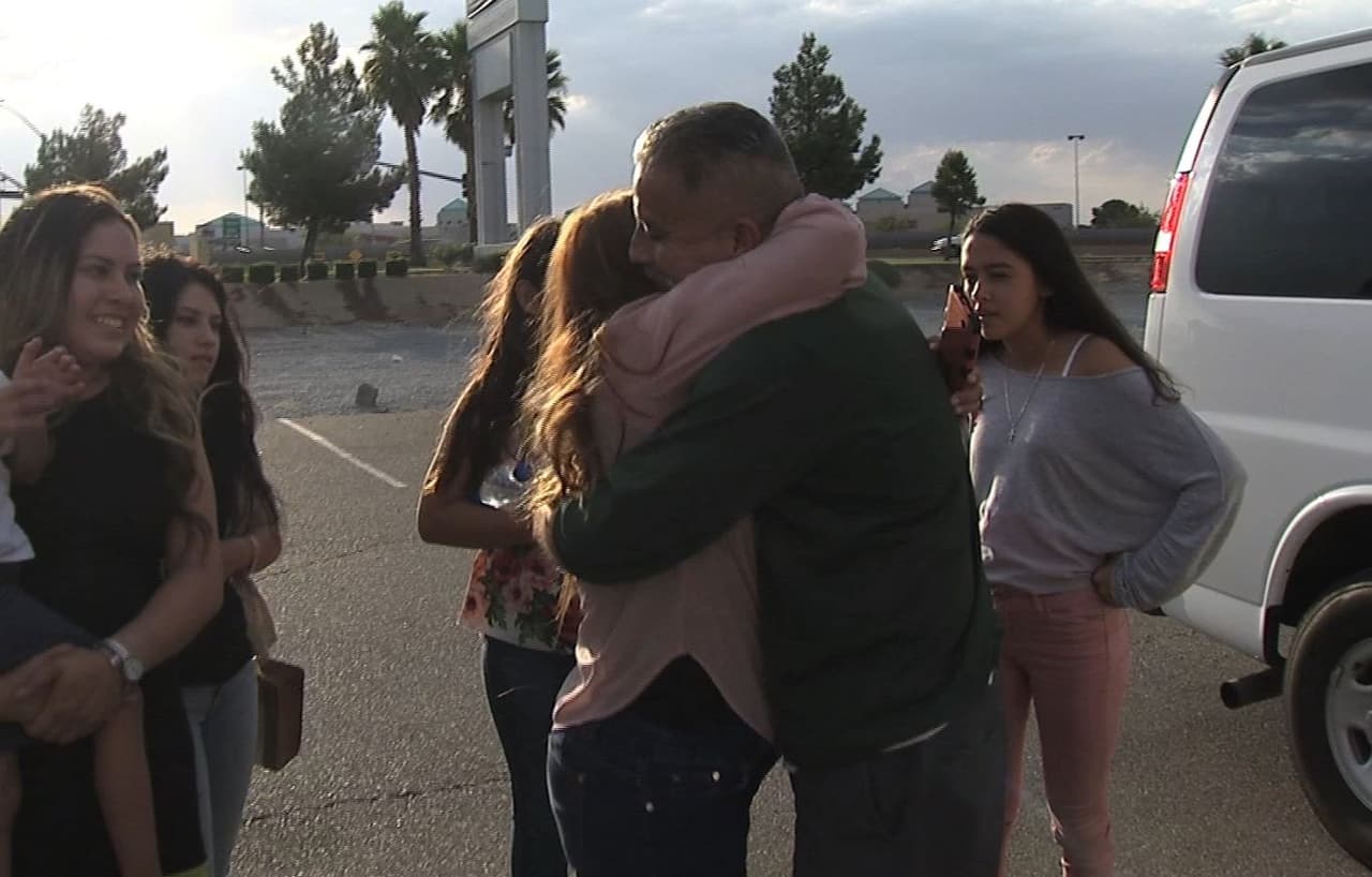 Rómulo Avélica hugs his wife Norma after his release.