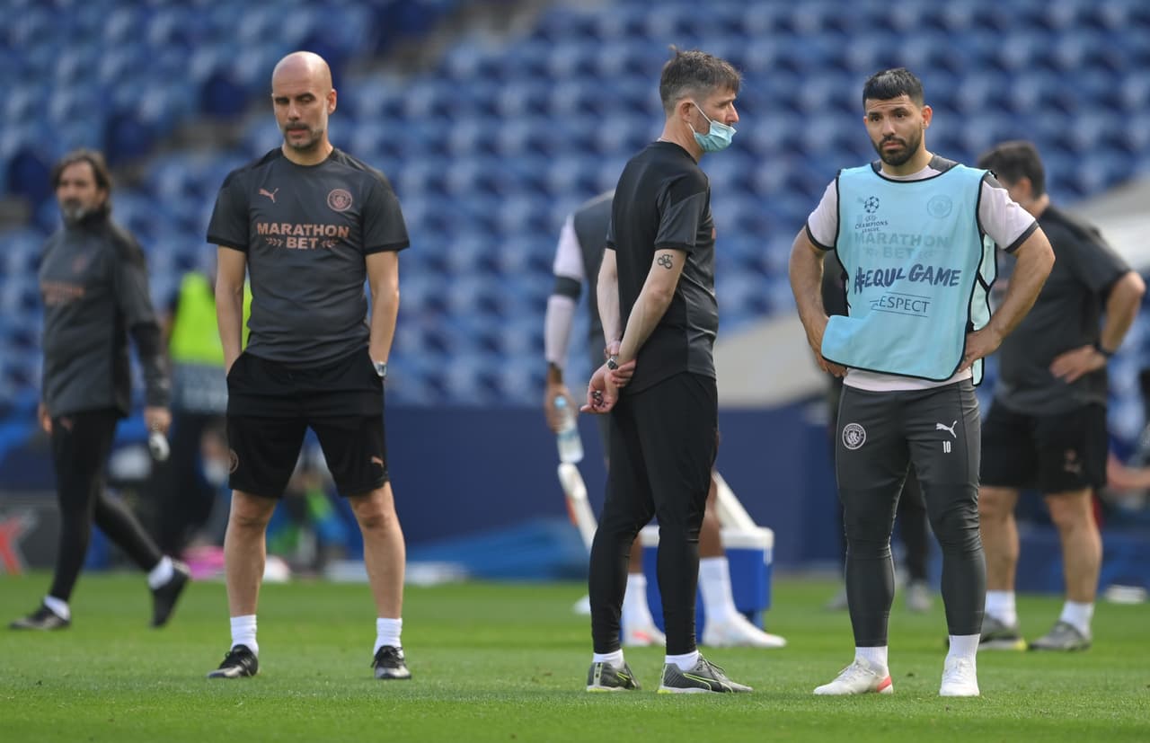 Último entrenamiento y listos… Chelsea y Manchester City reconocieron la cancha del Do Dragao y están listos para la Final de la UEFA Champions League que disputarán este sábado en Porto.