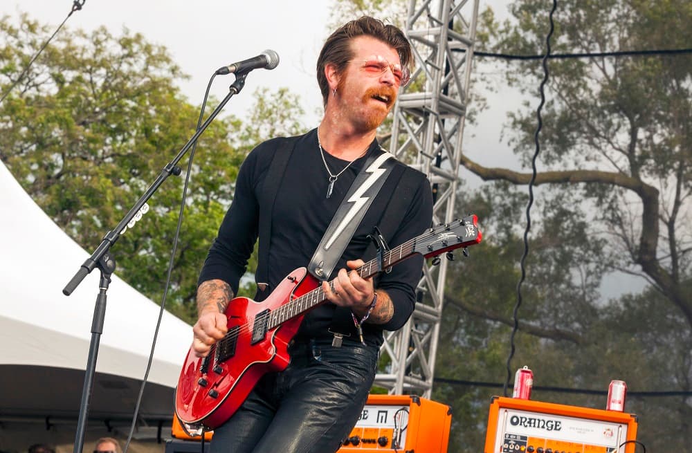 Eagles of Death Metal suspende todos sus conciertos tras ataques en París