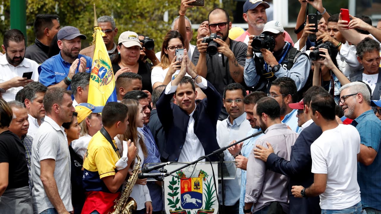 Del aeropuerto de Maiquetía a una concentración masiva: así fueron los primeros minutos de Guaidó en Venezuela