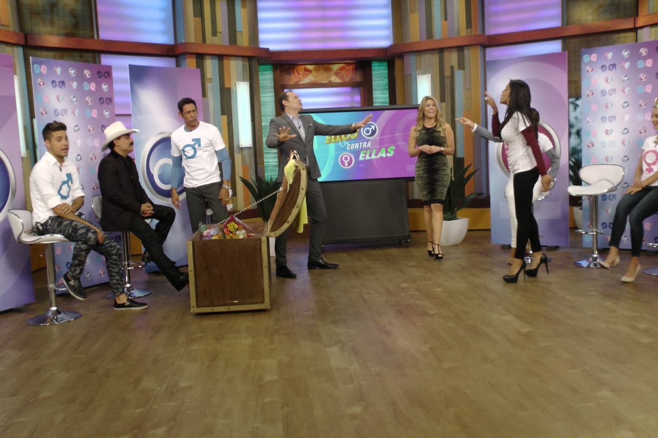 ¡Las muejeres no lo podían creer! y se defendieron con uñas y dientes ante las acusaciones de Johnny.