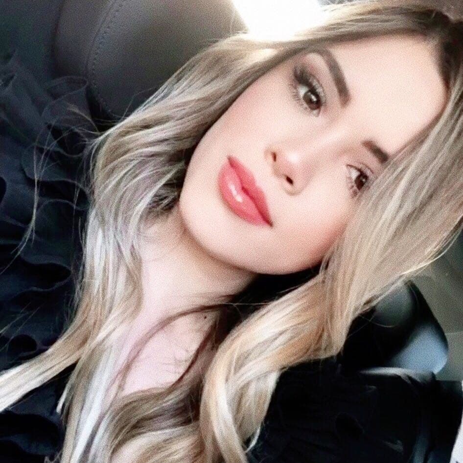 En ese mismo mensaje se habría defendido de quienes lo acusan de estar aún en comunicación con el hermano de 
<b><a href="https://www.univision.com/famosos/christian-nodal-se-encuentra-muy-enamorado-de-su-novia-y-asi-se-lo-grita-al-mundo-fotos" target="_blank">su ex, María Fernanda Guzmán</a></b>, quien fue su novia antes de Belinda. Para algunos fans, esta podría ser una de las razones de la ruptura, pues supuestamente la estrella de 'Amigos x siempre' había estado en desacuerdo con esa relación. 
<br>