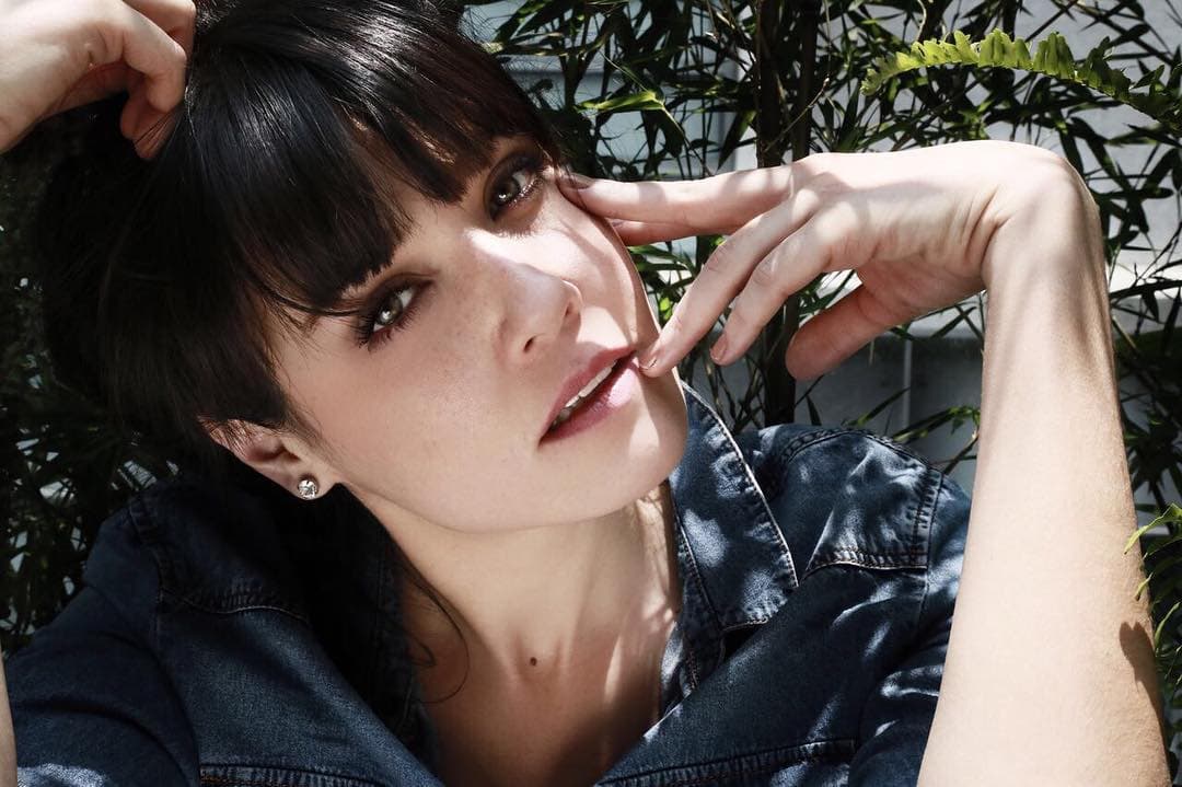 Anteriormente Natalia había participado en las telenovelas 
<i>Amor bravío</i> y 
<i>Libre para amarte</i>.