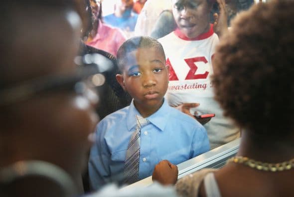 Tras la gran afluencia, muchos asistentes no pudieron acceder a la Iglesia.