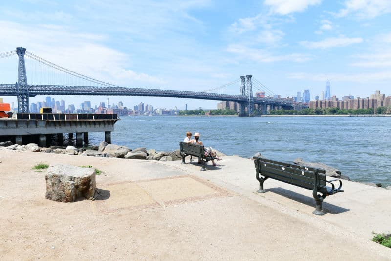 <b>Grand Ferry Park (Williamsburgh, Brooklyn)</b>