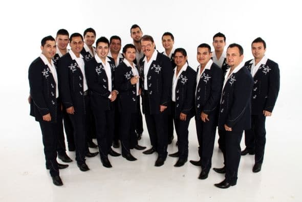 Los integrantes actuales de La Arrolladora Banda El Limon han tenido gran éxito con una fanaticada que se extiende desde Mexico hasta todos los rincones de Estados Unidos.