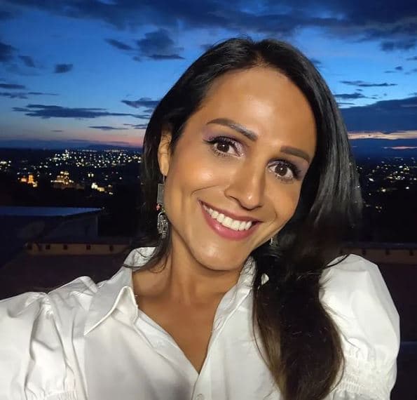 Debido a su talento y activismo en favor de la comunidad LGBT, fue nombrada una de las 100 mujeres más poderosas de México por la revista 'Forbes' .