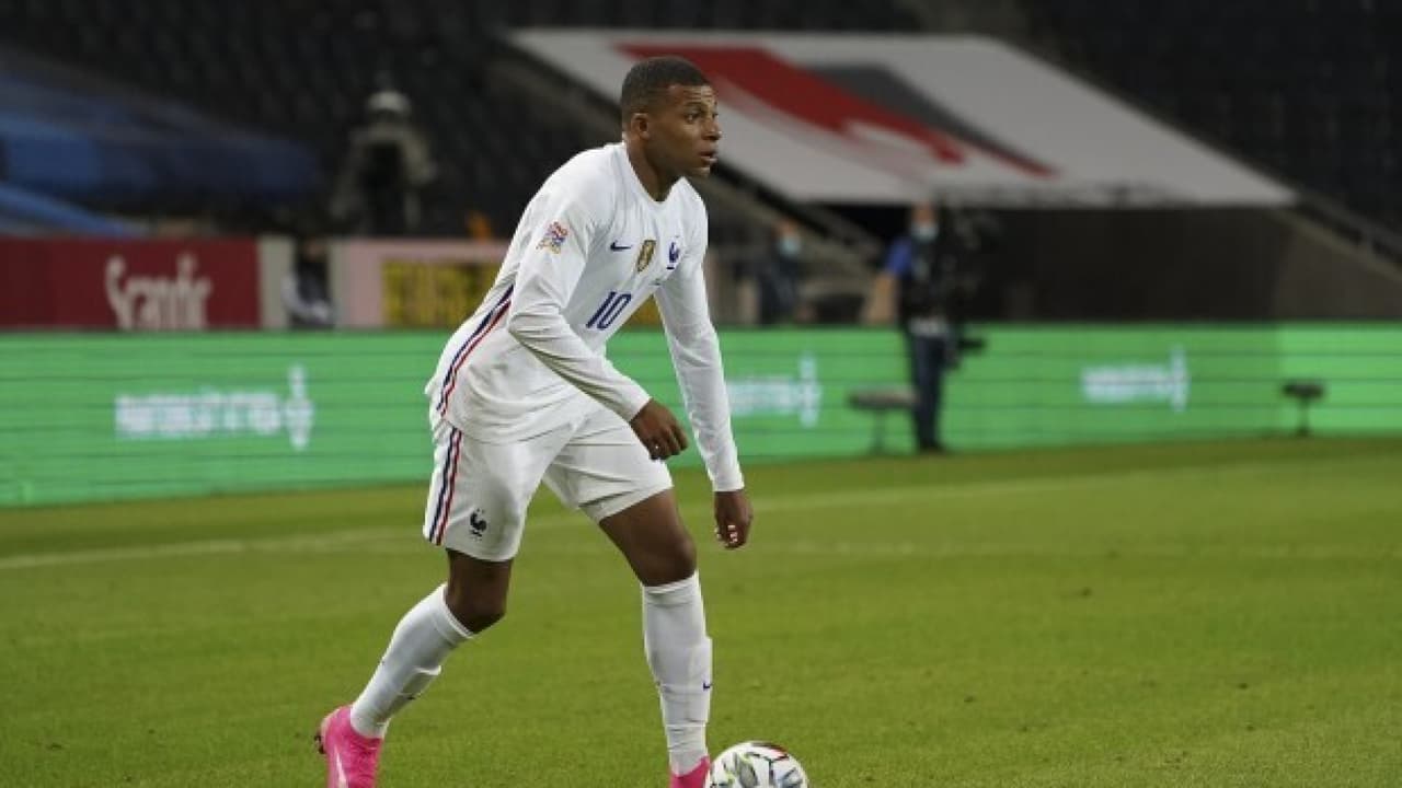 Kylian Mbappé se suma a los futbolistas contagiados por Coronavirus