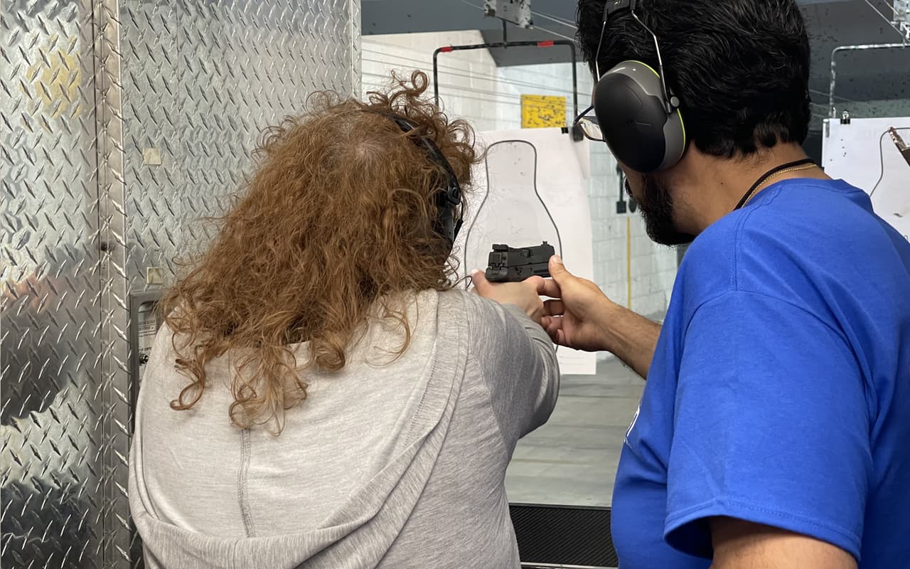 ¿Cuánto cuesta y qué tan difícil es conseguir un permiso para portar armas en NJ?