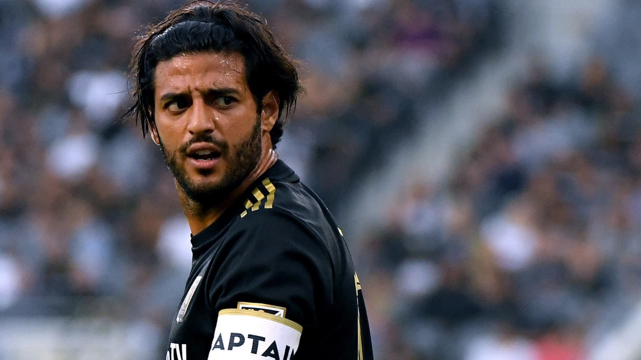 Carlos Vela rompe racha de apariciones como titular con LAFC