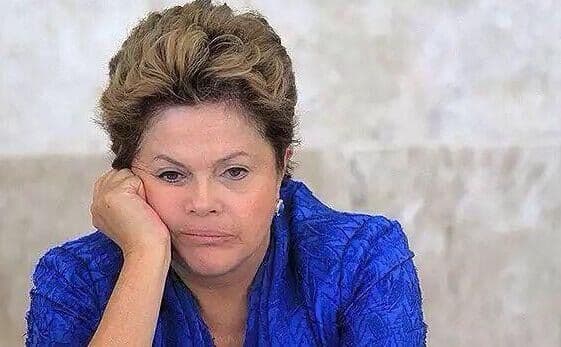 Por otro lado, un usuario comentó que así fue la cara de la presidenta de Brasil tras la inauguración. (Imagen tomada de redes sociales).