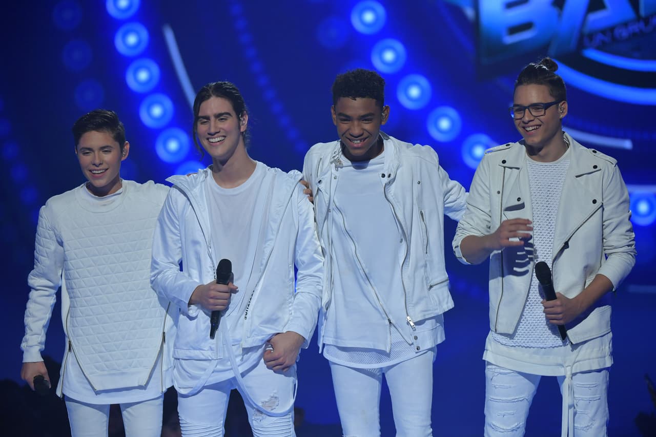 Junto a Edward, Félix y Abel 
<a href="http://http://www.univision.com/shows/la-banda/el-flow-de-brian-cantando-nunca-me-olvides-enloquecio-a-las-chicas-video">cantó “Otra vez” de Zion y Lennox Ft. J Balvin</a>