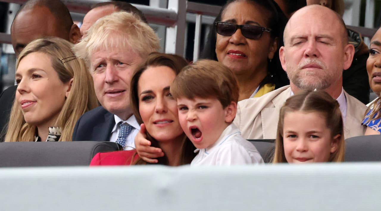 Y volvió a defender a Kate Middleton con una última frase:
<b>"Menos juicio a las mamás, por favor".</b>