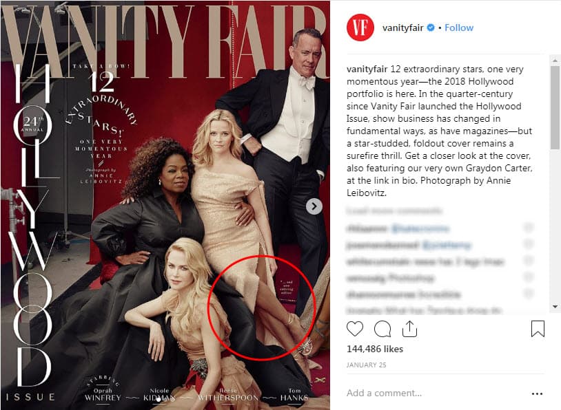 La revista Vanity Fair desató miles de comentarios en redes sociales después de que
<b>el 25 de enero de 2018 </b>salió a la luz la portada de su edición estadounidense dedicada a Hollywood. Y es que de inmediato los usuarios notaron que a la actriz Reese Witherspoon le habían puesto tres piernas.