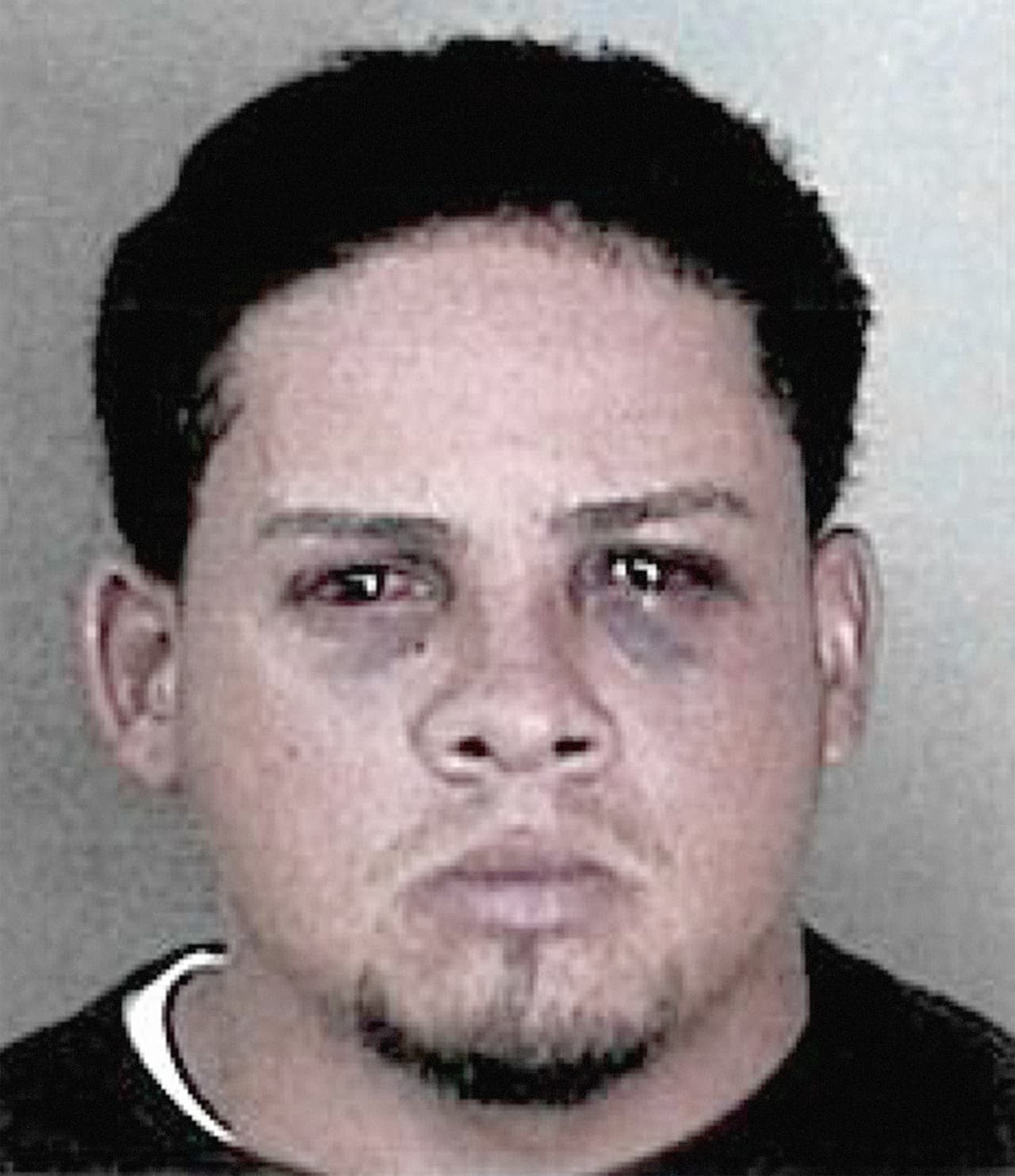 Christian Valentín Méndez de Arecibo. Buscado por Tentativa de Asesinato y Ley de Armas con una fianza de $200,000.