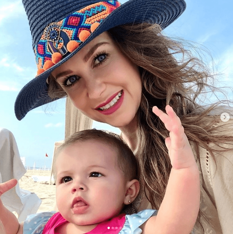 Ese no ha sido el único momento difícil que ha vivido al lado de su hija, a las pocas semanas de nacida 
<b>Martina cayó por las escaleras</b>.
<br>