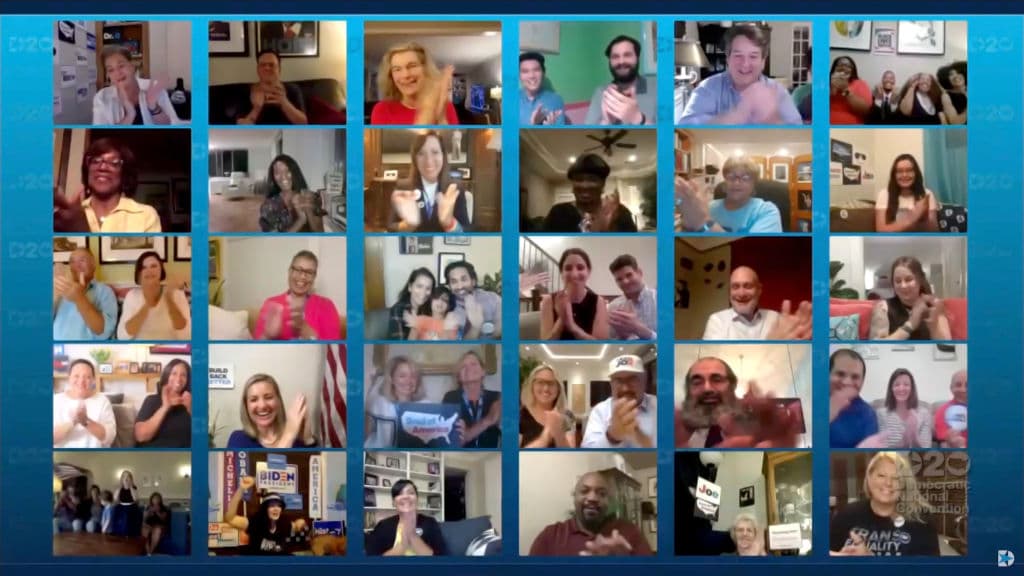 Varias personas aparecen en una pantalla mostrando aprecio y agradecimiento por la Convención Nacional Demócrata, la primera reunión de su tipo que se realiza mayormente en línea.