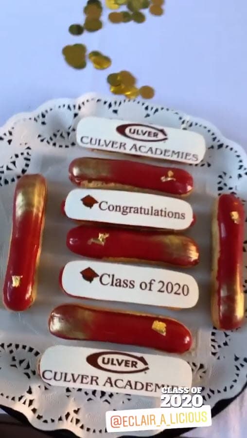 "Hoy celebro por lo alto lo que, a pesar del confinamiento, es un gran día, 
<b>la graduación de mi pedazo de mi alma Emiliano</b>".
<br>