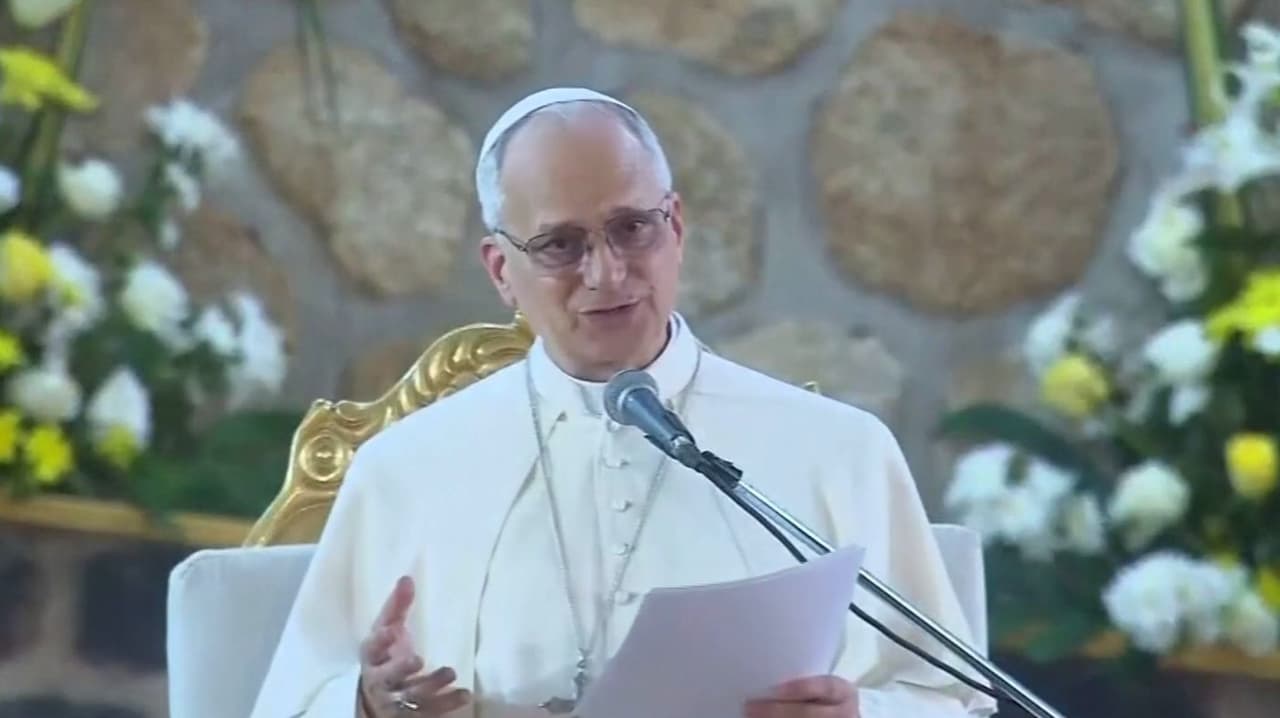 El planeta está "devastado por un puñado de tiranos": Papa León XIV durante visita a Camerún