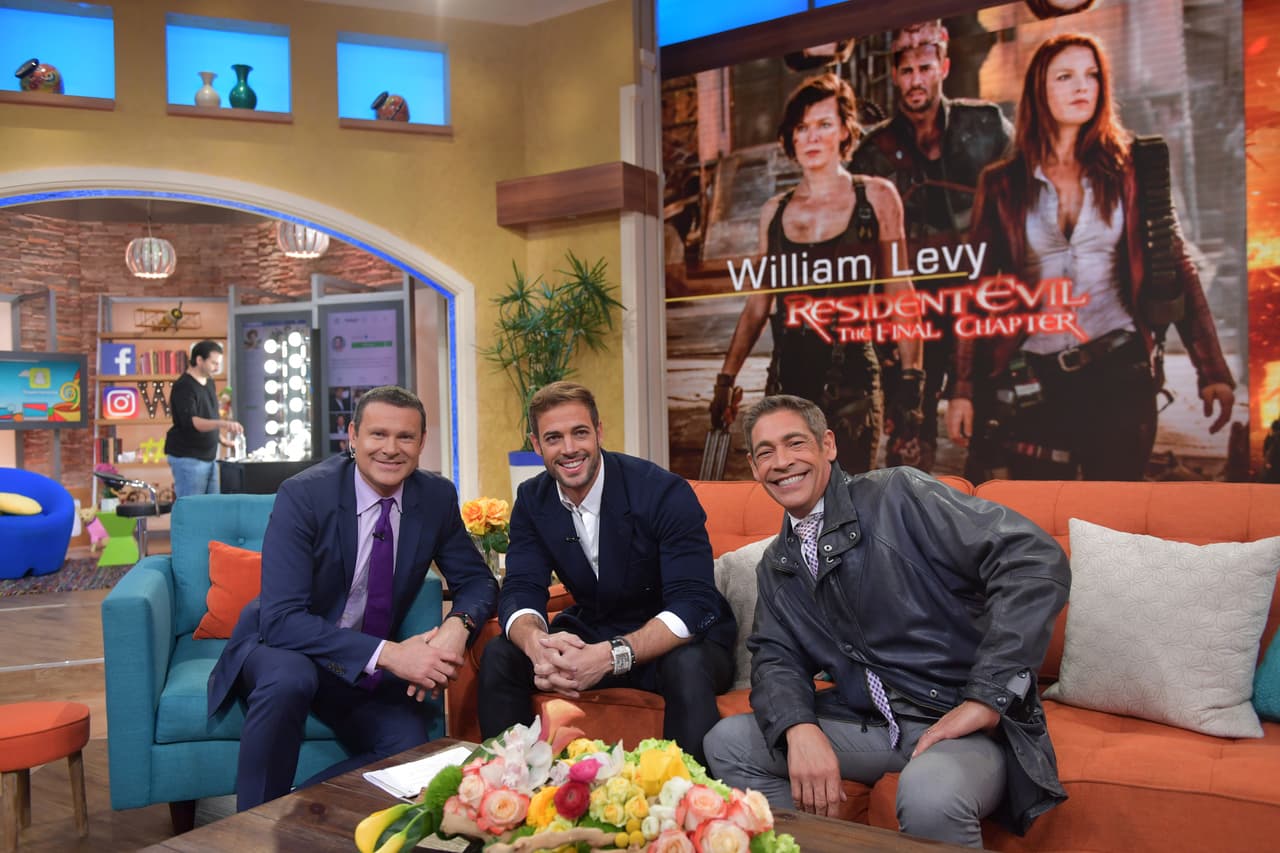 En comerciales. William Levy, Alan y Johnny nos regalaron la mejor de sus sonrisas.