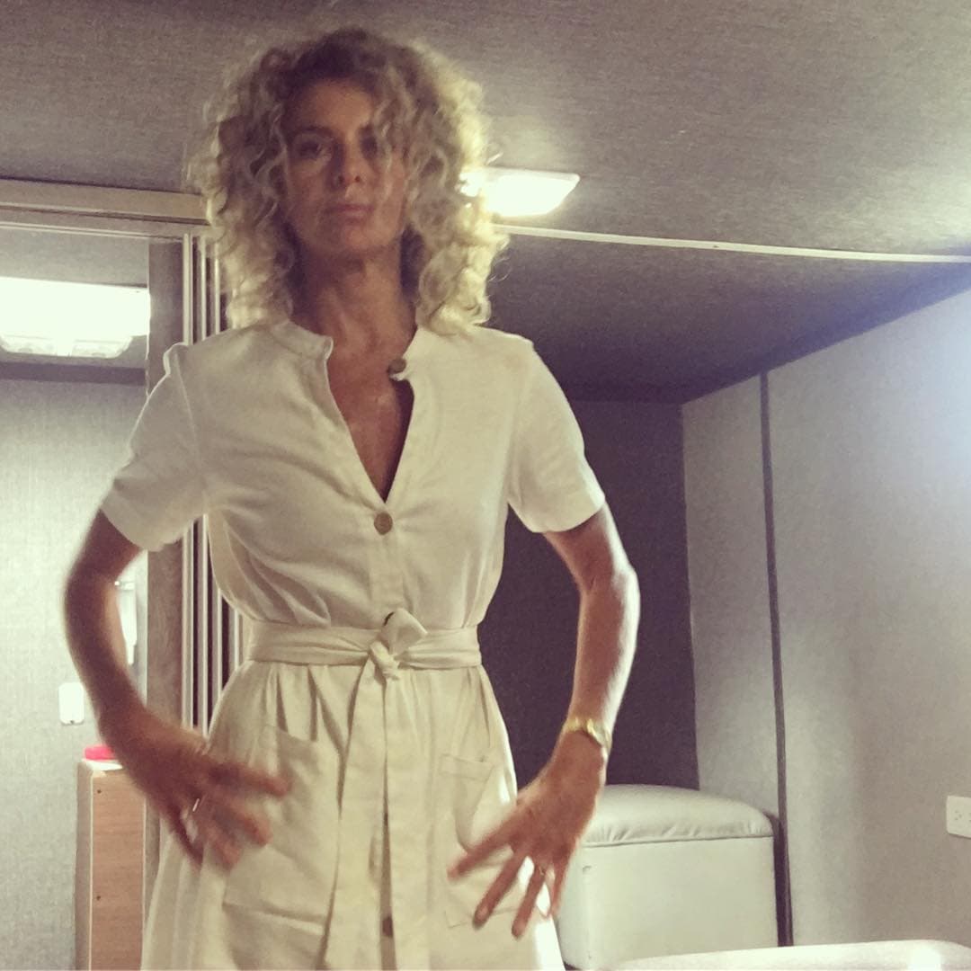 Tras describir el duro episodio, Margarita Rosa de Francisco afirmó: "Cuánta indefensión en el niño y la niña que fuimos ese muchacho y yo, cada uno en su tiempo".