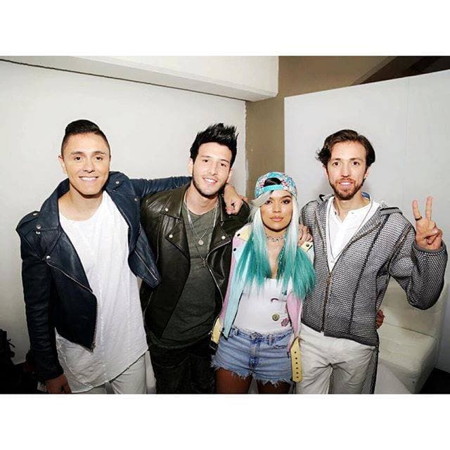 Una foto espectacular: Joey Montana, Sebastián Yatra, Karol G y Esteman.