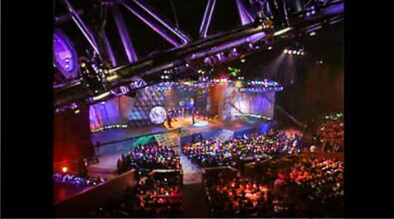 Premio Lo Nuestro celebró diez años de nacimiento con una recapitulación breve en video de los mejores momentos de las entregas pasadas. Como ya era una tradición, los premios fueron transmitidos en vivo desde Miami, Florida.