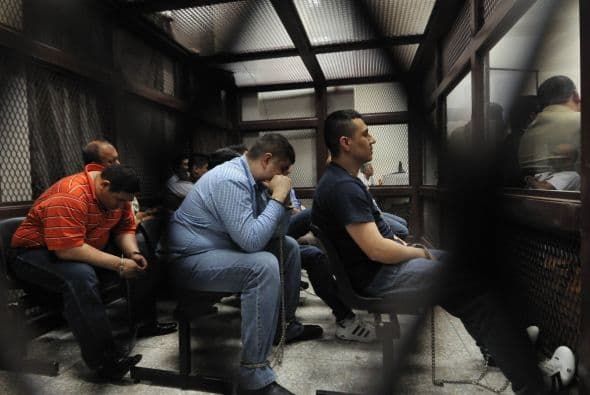 Un tribunal de Guatemala condenó a penas de ocho a 313 años de prisión a 14 narcotraficantes del cartel mexicano los Zetas, por la matanza de 11 supuestos traficantes rivales en 2008, informó este viernes el poder judicial.