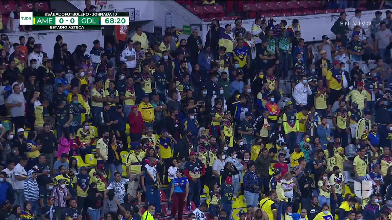 ¡TIRO ATAJADO! disparo por Henry Martín.