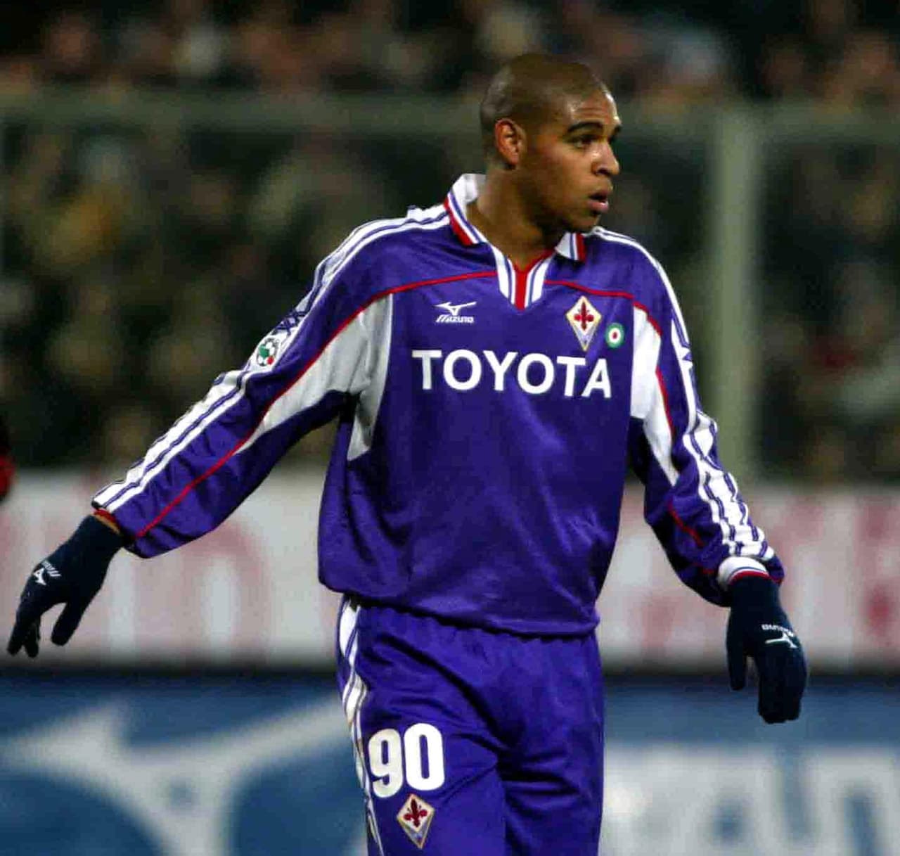 Adriano fue compañero de Dani Alves y su actuación le dio para ser nominado como el mejor del torneo.