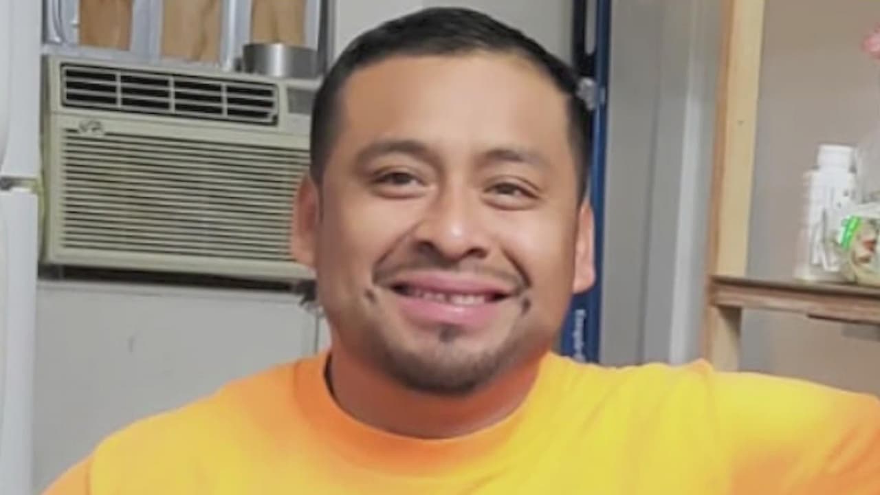 El ataque, al parecer, no fue provocado, según las autoridades. “Si hubiera sido provocado mi hermano se hubiera defendido”, dijo Douglas.