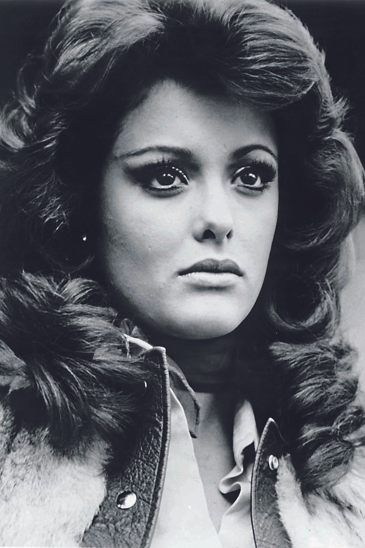 “Tienes que tener muchos villanos y muchas cosas fuertes para que la serie pegue, y realmente la gente sale muy lastimada, ojalá (se haga la serie), pero no quiero ensuciar gente”, aclaró.
<br>