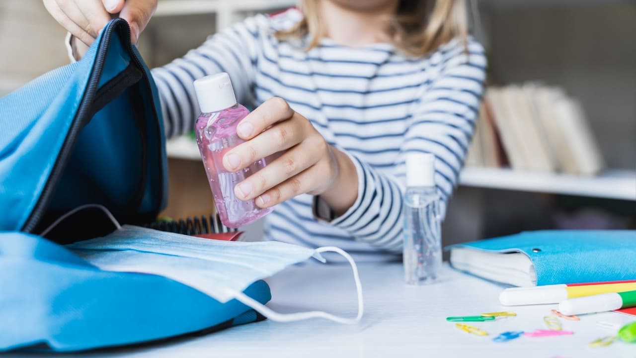 Pero esta propuesta deberá ser turnada al consejo del Dallas ISD y se espera que a
<b>inicios de la próxima semana lo confirmen</b> y digan qué pasará con los estudiantes.