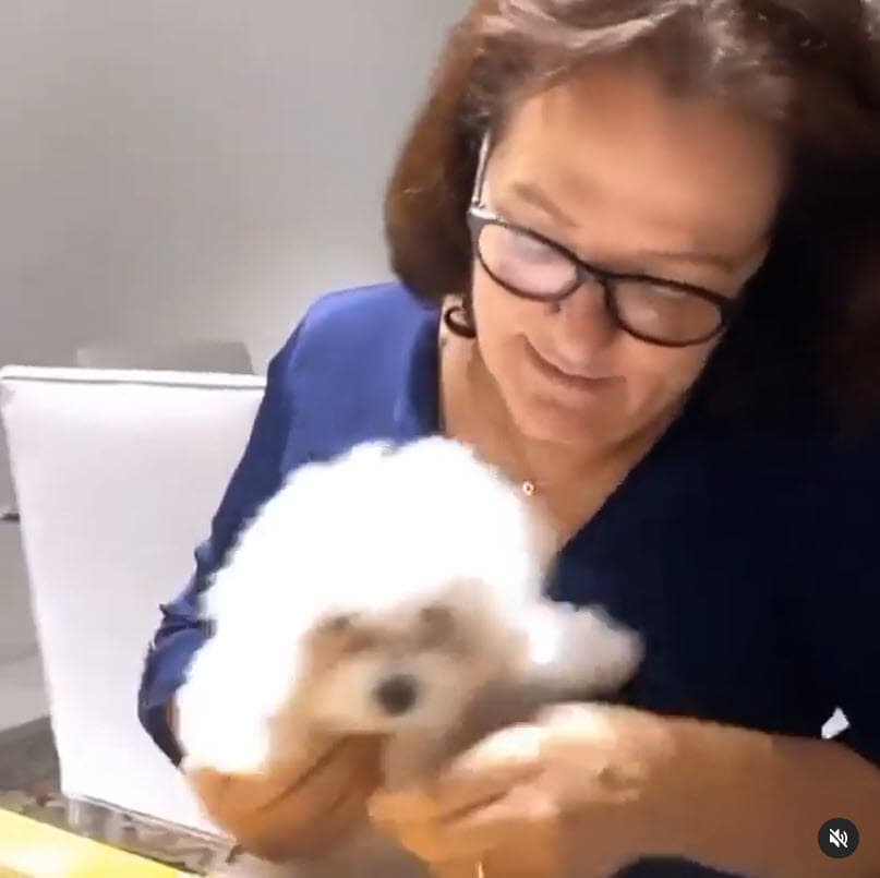 Doña Carmen Lozano asegura que
<b>no le importan las críticas ni los juicios que hacen sobre Toni,</b> pues son personas que no lo conocen.
<br>