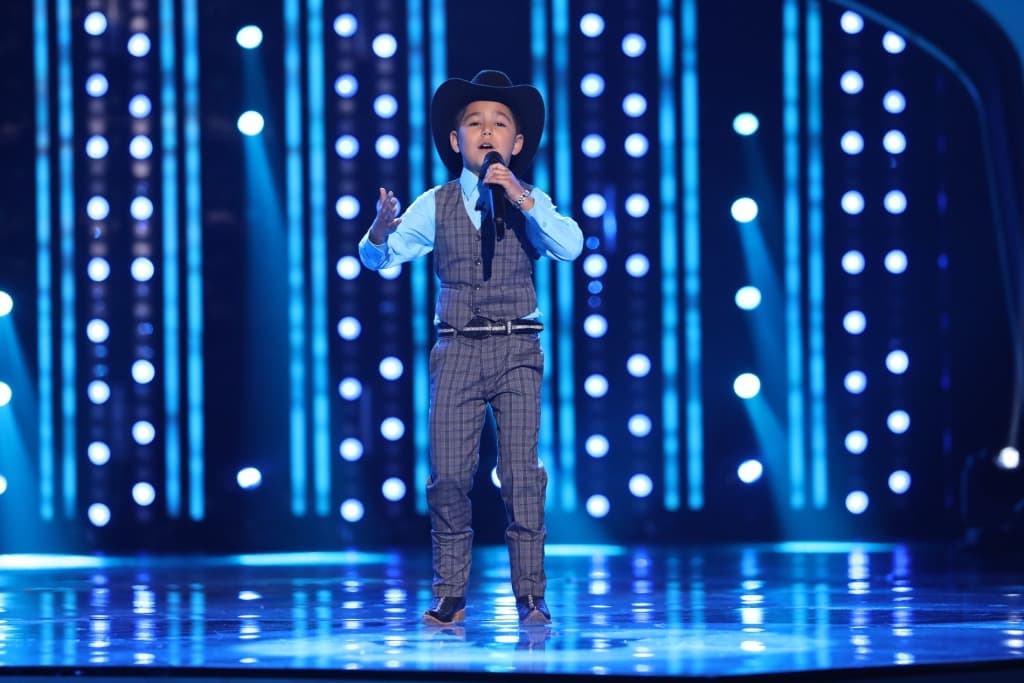 En el show 13, Osvaldo nos cantó 'No me dolió' para poder sumar más puntos.