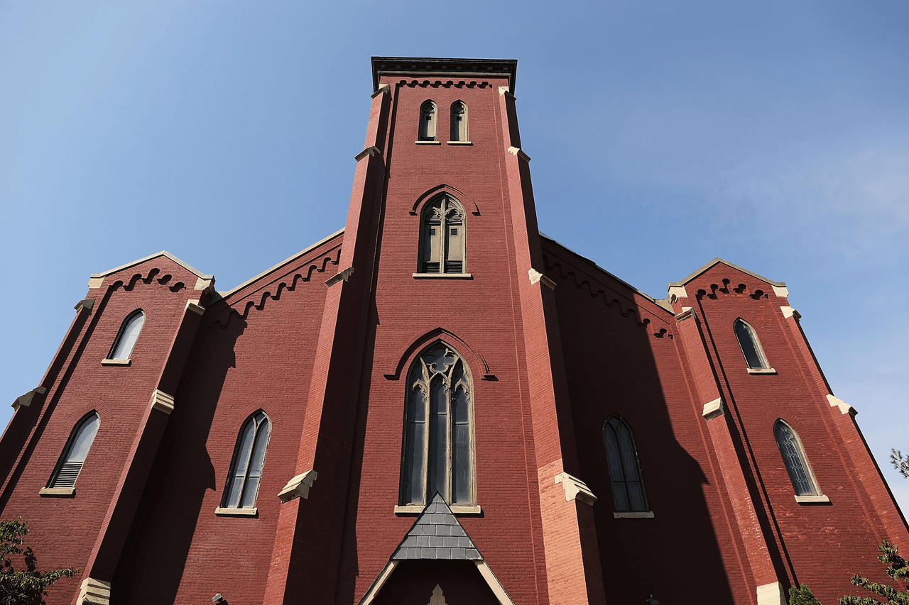 Diócesis de Brooklyn revela nombres de 108 sacerdotes acusados de abuso sexual