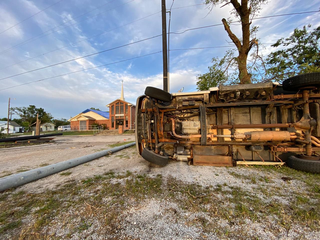 Aunque las autoridades dijeron que no hubo muertos ni heridos, si hubo espíritus sacudidos por la furia de la naturaleza. 
<br>